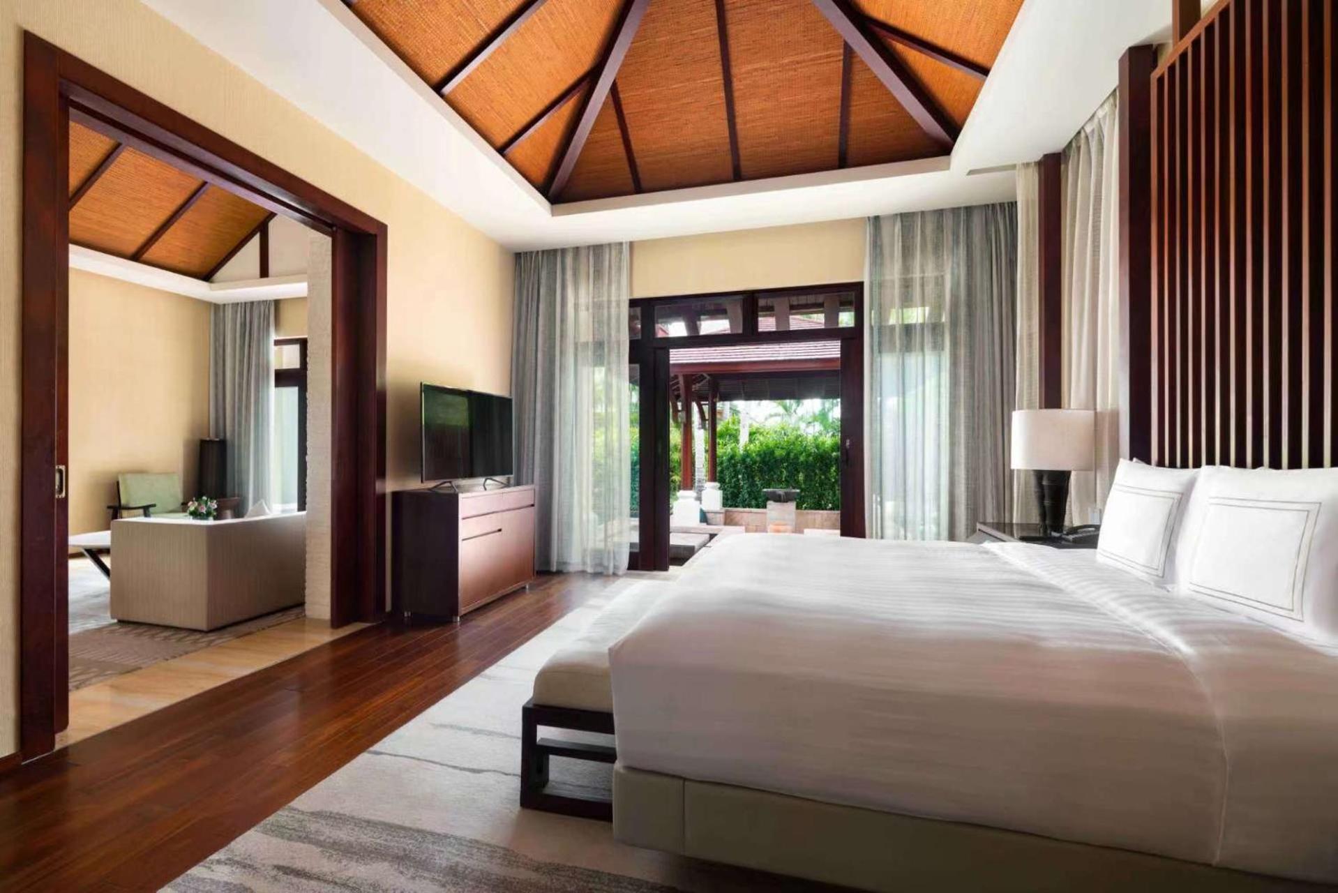 The Ritz-Carlton Sanya, Yalong Bay Hotel Exterior photo